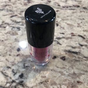 Curvaceous Younique Crush Lip Powder